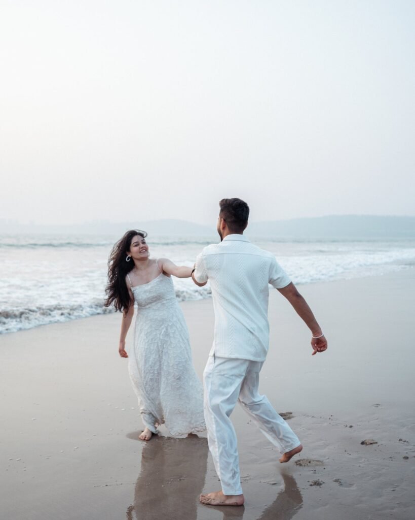 Goa beach and yacht pre-wedding shoot by Pavan Soni 2