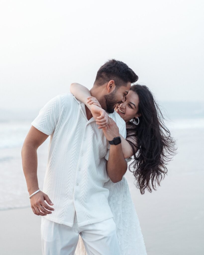 Goa beach and yacht pre-wedding shoot by Pavan Soni 4